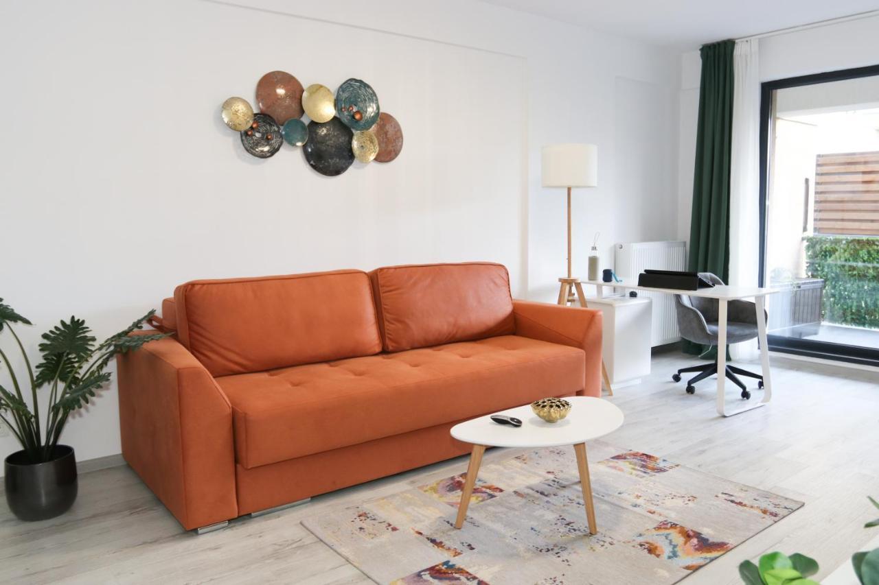Lazo Two Room- Luxury Apartment Bucharest Exterior photo