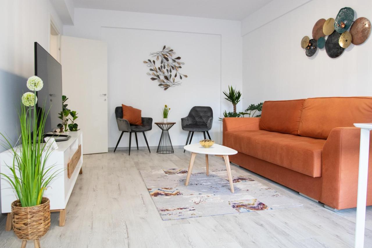 Lazo Two Room- Luxury Apartment Bucharest Exterior photo