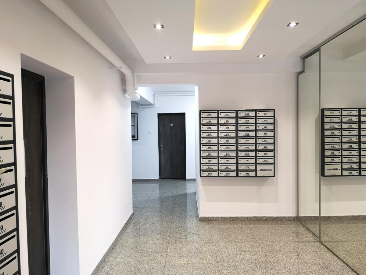 Lazo Two Room- Luxury Apartment Bucharest Exterior photo