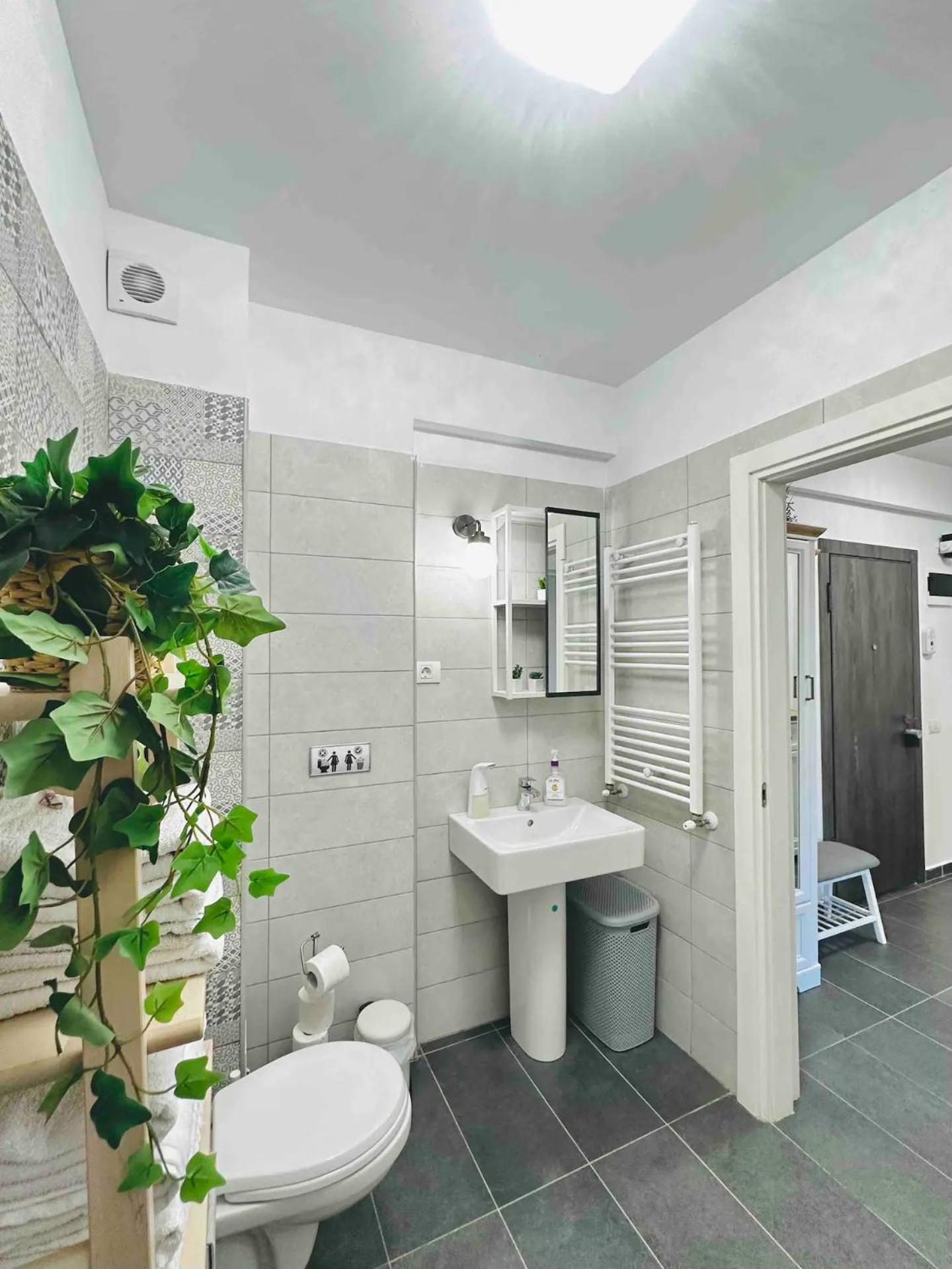 Lazo Two Room- Luxury Apartment Bucharest Exterior photo